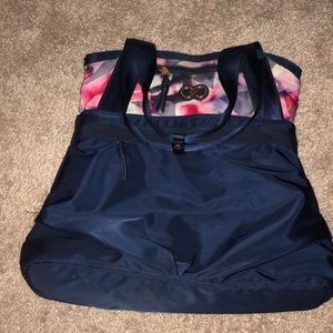 Calia by Carrie Underwood gym bag
